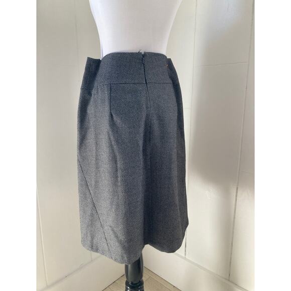 Banana Republic Tony Polkadot Wool A-line Skirt, Size 0 - Picture 4 of 6